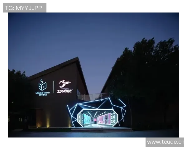 电竞时尚盛宴:探索电竞元素如何完美融入现代时尚设计之中